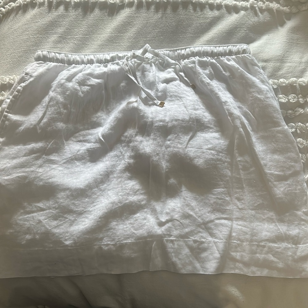 White linen skirt with interior shorts - nwot